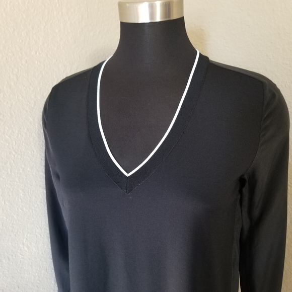 Vince Black White Trim VNeck Blouse XS - Picture 2 of 5